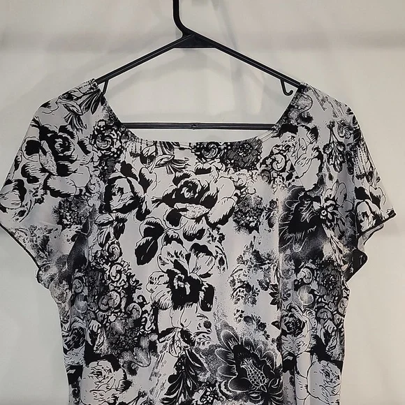 Carol Rose Black and White Blouse (M) - Picture 7 of 12